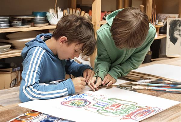 Willkommen in der Kollwitz-Werkstatt — Die bunte Mischung aus Führung, Spiel und Workshop