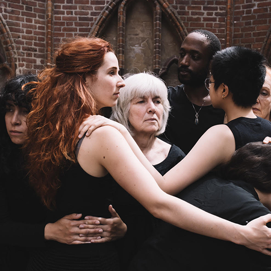 Isaac Chong Wai: Die Mütter — Bildstörung#1 im Kollwitz Museum Köln (21.1. – 15.3.2026)