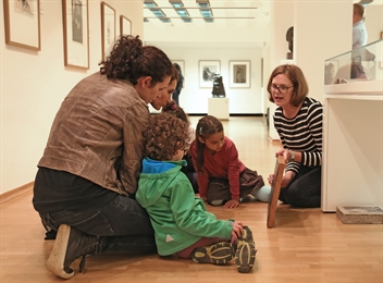 Familienzeit im Käthe Kollwitz Museum Köln