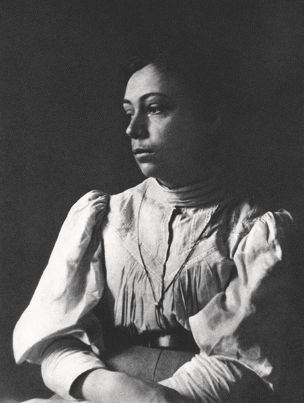 Käthe Kollwitz, um 1890. Nachlass Kollwitz © Käthe Kollwitz Museum Köln 