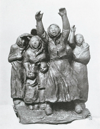 Käthe Kollwitz, Soldiers’ Wives waving Farewell, 1st version, 1935 (?)-1936, clay, Seeler 31, historical photograph by Bruno Schuch, Berlin Charlottenburg