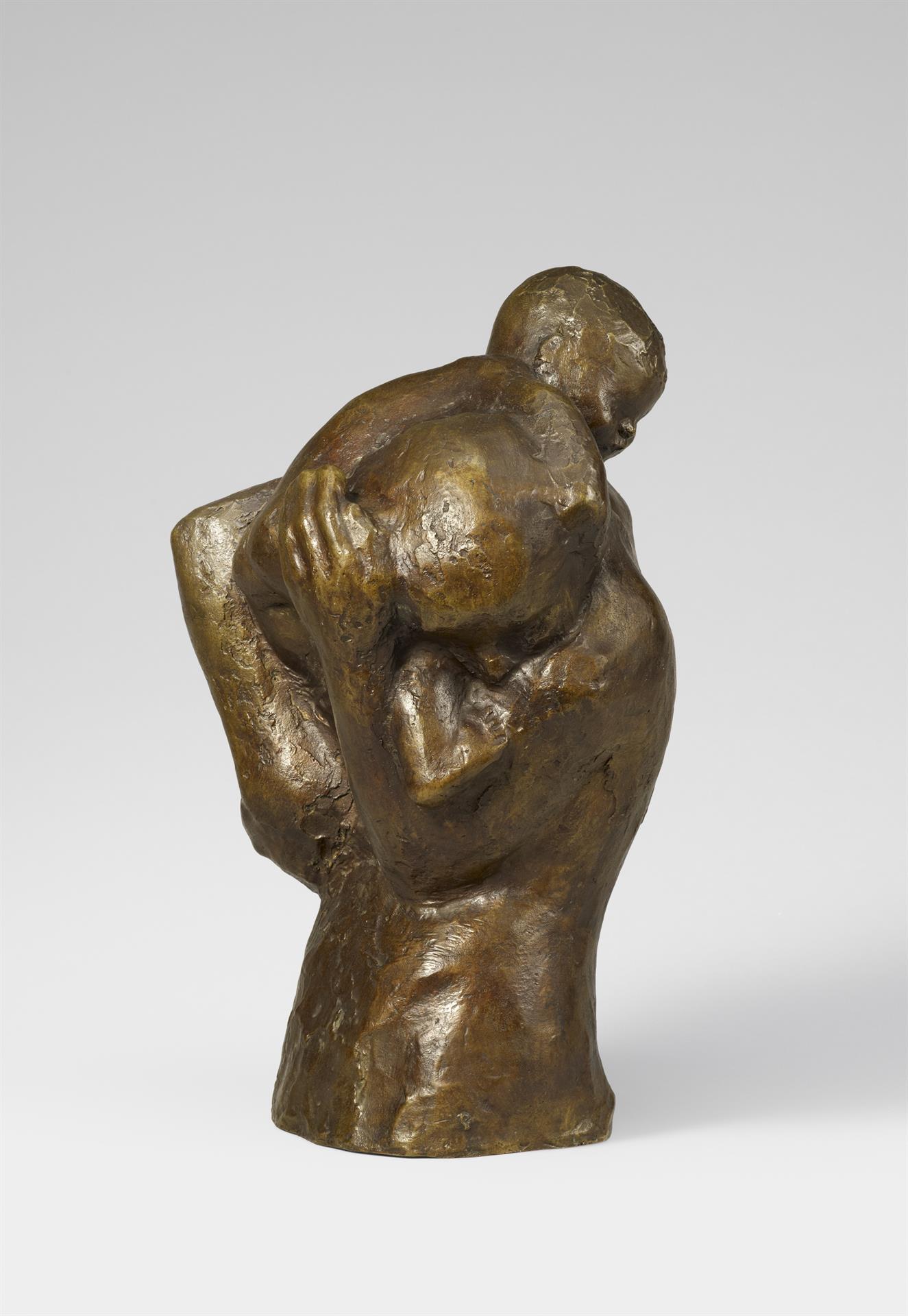  Käthe Kollwitz, Mother with Child over her Shoulder, before 1917, bronze, Seeler 15 I.B.3., Cologne Kollwitz Collection © Käthe Kollwitz Museum Köln