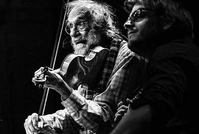 Musik im Kollwitz: KLAUS DER GEIGER & MARIUS PETERS – Erde, wir sind deine Kinder